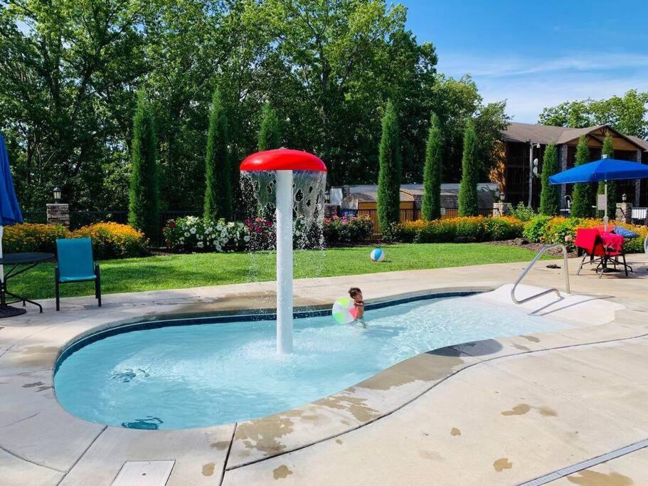 The Lake Fish-Amazing Views-Sleeps 24-Indoor-Outdoor Pools แบรนสัน ภายนอก รูปภาพ
