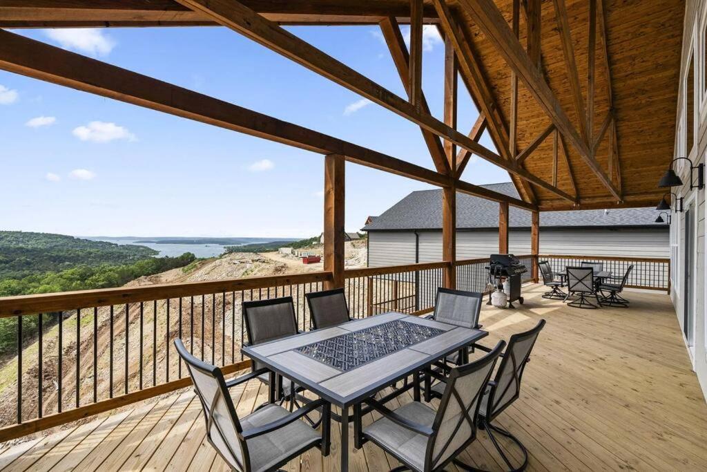 The Lake Fish-Amazing Views-Sleeps 24-Indoor-Outdoor Pools แบรนสัน ภายนอก รูปภาพ